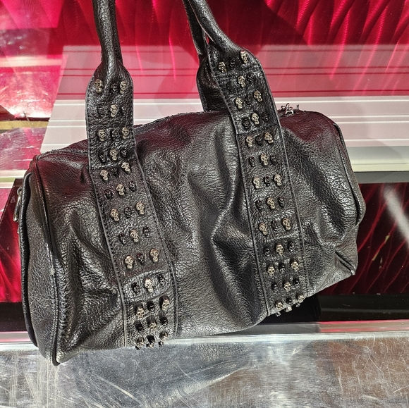 Vintage Barrel Bag Purse with Studded Skulls Black Faux Leather Medium Size HTF - Picture 5 of 12